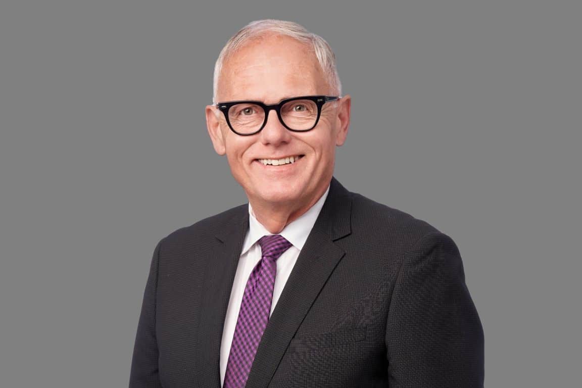 Headshot of Robert (Rob) Giesbrecht